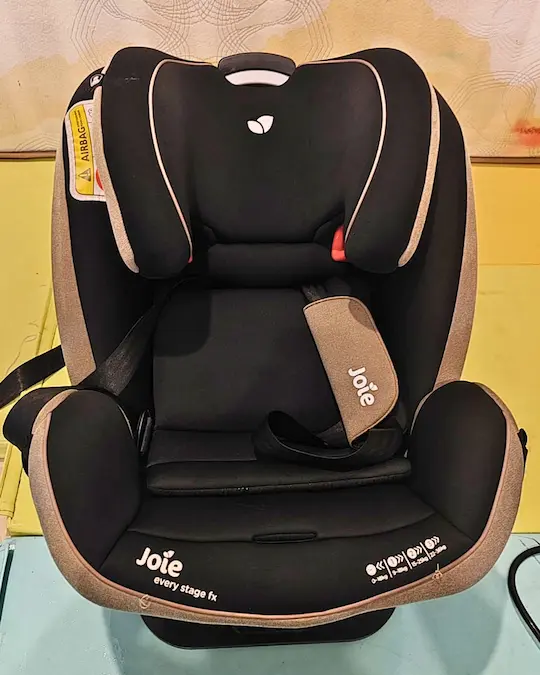 Car seat baby setelah dicuci oleh Indeep Cleaning