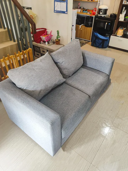 Sofa setelah dicuci - bersih dan segar